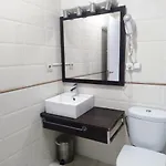 Affittacamere Flats Friends Plaza De La Reina 4*