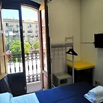Affittacamere Flats Friends Plaza De La Reina 4*