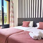 Flats Friends Plaza De La Reina 4* Valenza
