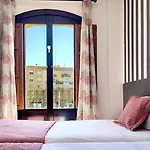 Flats Friends Plaza De La Reina Valenza