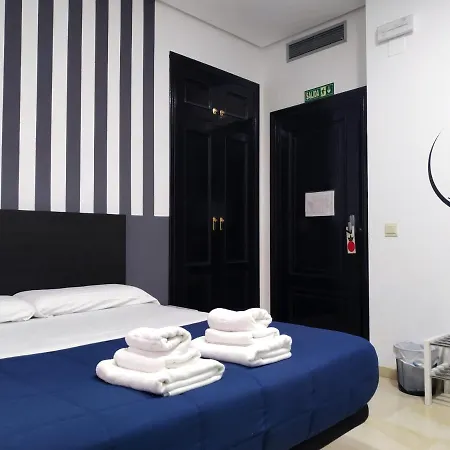 Flats Friends Plaza De La Reina Guest house Valencia