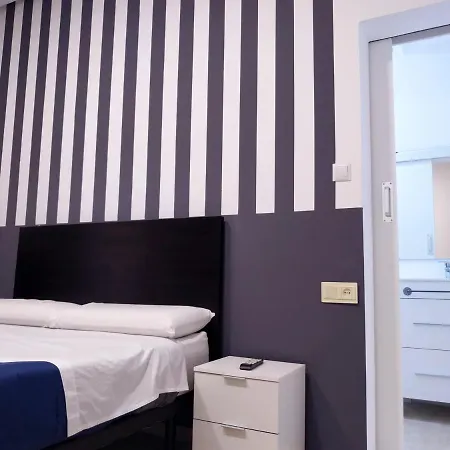 Guest house Flats Friends Plaza De La Reina