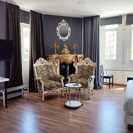 Flats Friends Plaza De La Reina 招待所 瓦伦西亚