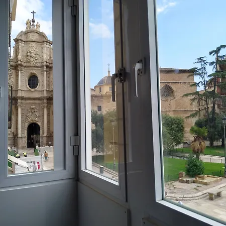 招待所 Flats Friends Plaza De La Reina 4*